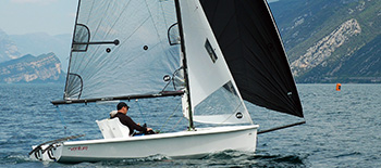 RS Venture Connect – spacious and stable keelboat, perfect for family adventures, training and para sailing