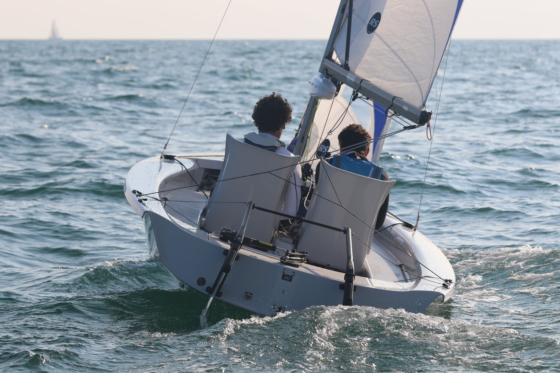 RS Venture Connect SCS to be handled by sailors with virtually any disability and builds on the boat’s remarkable Plug & Play equipment functionality. 